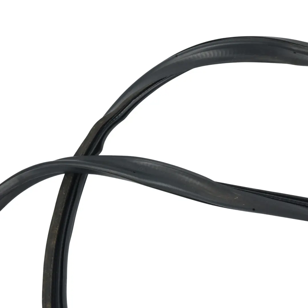 Skoda Octavia Mk3 5E Boot Lid Tailgate Weatherstrip Rubber Seal - SKU 5E9827705F - Part number 5E9827705F