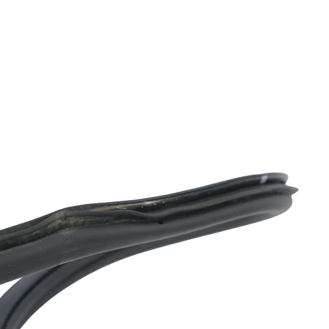 Mk3 Estate Door Inner Seat Gasket Rubber Rear Right O/S to Skoda Octavia with Part number 5E9867368B Skoda Octavia Mk3 Estate Door Inner Seat Gasket Rubber Rear Right O/S - SKU 5E9867368B - Part number 5E9867368B