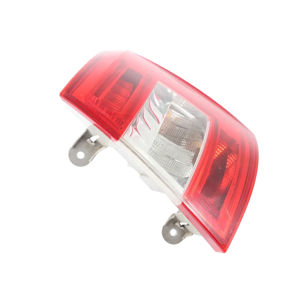Skoda Octavia Mk3 Kombi Lampa Tylna Prawa 5E9945112A - SKU 5E9945096A - Numer Części 5E9945096A