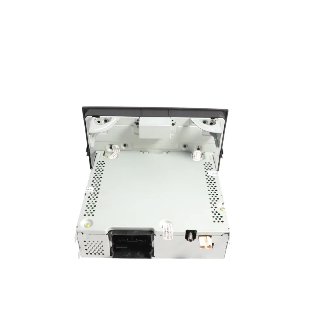 Mk3 5F Radio Head Unit Multi Media CD Player to Seat Leon with Part number 5F0035869A Seat Leon Mk3 5F Radio Head Unit Multi Media CD Player - SKU 5F0035869A - Part number 5F0035869A