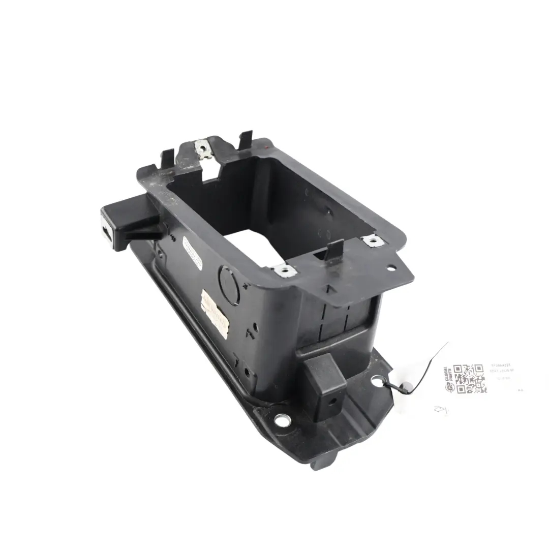 MK3 5F Soporte Bracket Consola Central Selector Cambios para Seat Leon con número de pieza 5F0864225 Seat Leon MK3 5F Soporte Bracket Consola Central Selector Cambios - SKU 5F0864225 - Número de pieza 5F0864225