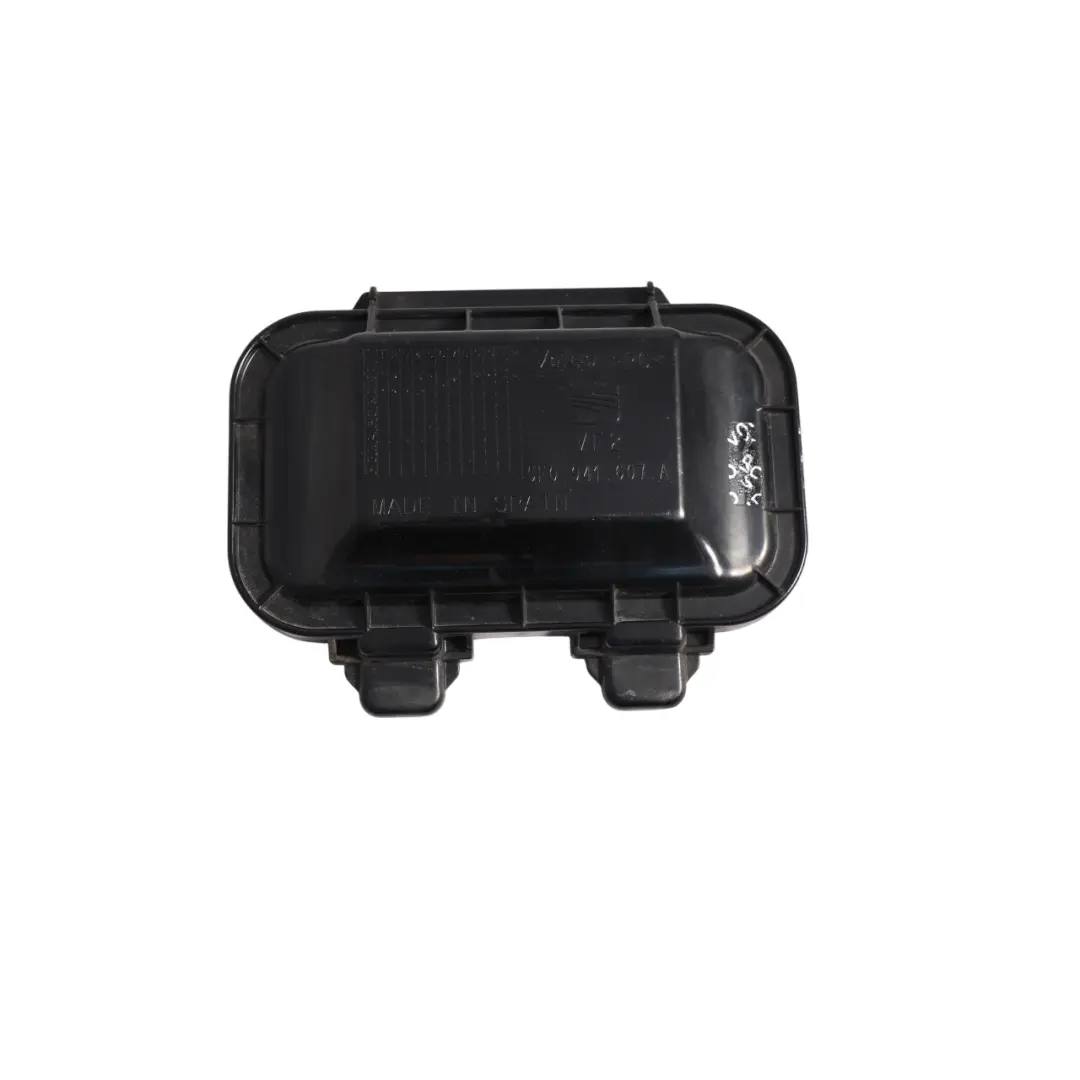 5F High Beam Light Protective Cap Cover Panel to Seat Leon with Part number 5F0941607A Seat Leon 5F High Beam Light Protective Cap Cover Panel - SKU 5F0941607A - Part number 5F0941607A