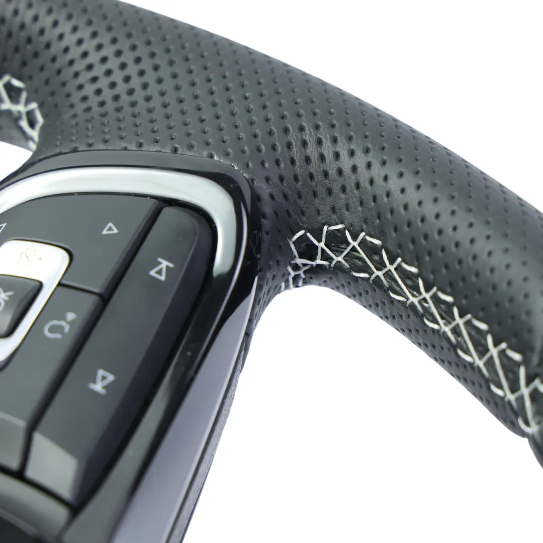 Kierownica NOWA Czarna Skóra Ścięta do Volkswagen Golf Mk7 R o numerze 5G0419091CN Volkswagen Golf Mk7 R Kierownica NOWA Czarna Skóra Ścięta - SKU 5G0419091CN-1 - Numer Części 5G0419091CN