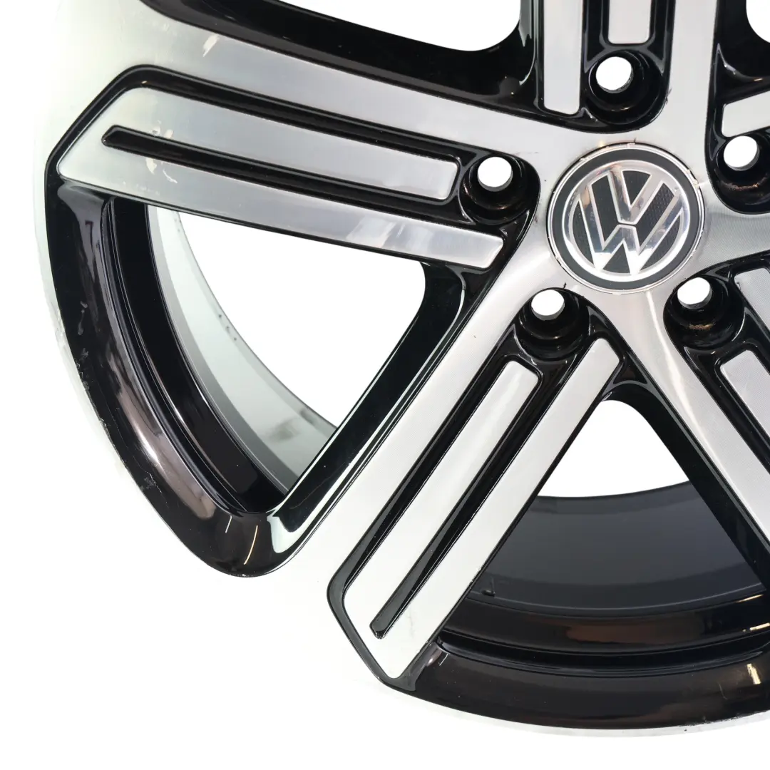 Felga Aluminiowa Bicolor 18" 7.5J ET49 do Volkswagen Golf Mk7 o numerze 5G0601025DQ Volkswagen Golf Mk7 Felga Aluminiowa Bicolor 18" 7.5J ET49 - SKU 5G0601025DQ-3 - Numer Części 5G0601025DQ