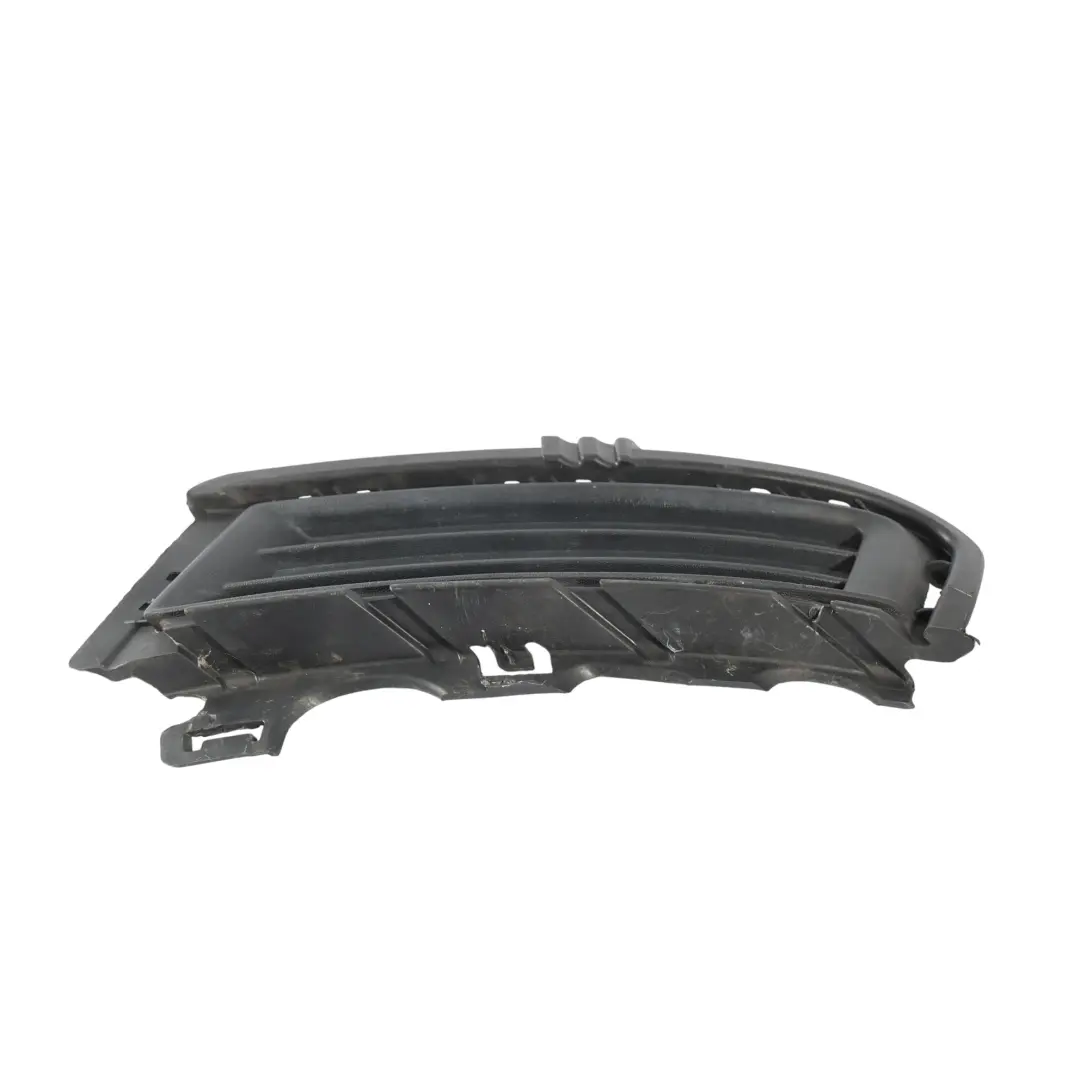 Stoßstange Vorne Gitter Unten Links für Volkswagen Golf Mk7 mit Teilenummer 5G0853211D Volkswagen Golf Mk7 Stoßstange Vorne Gitter Unten Links - SKU 5G0853211D - Teilenummer 5G0853211D