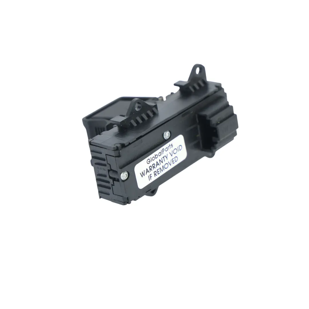 Panneau Interrupteur Toit Ouvrant pour Volkswagen Golf Mk7 à propos du numéro de pièce 5G0959613A Volkswagen Golf Mk7 Panneau Interrupteur Toit Ouvrant - SKU 5G0959613A - Numéro de pièce 5G0959613A