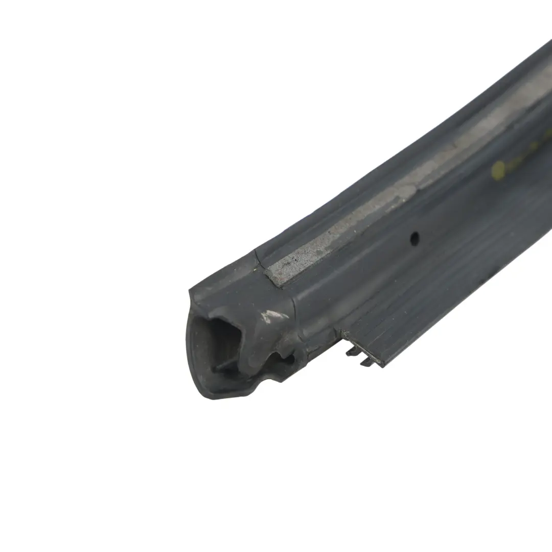 B-Pillar Outer Seal Window Lifter Right O/S to Volkswagen Golf Mk7 with Part number 5G3868472C Volkswagen Golf Mk7 B-Pillar Outer Seal Window Lifter Right O/S - SKU 5G3868472C - Part number 5G3868472C