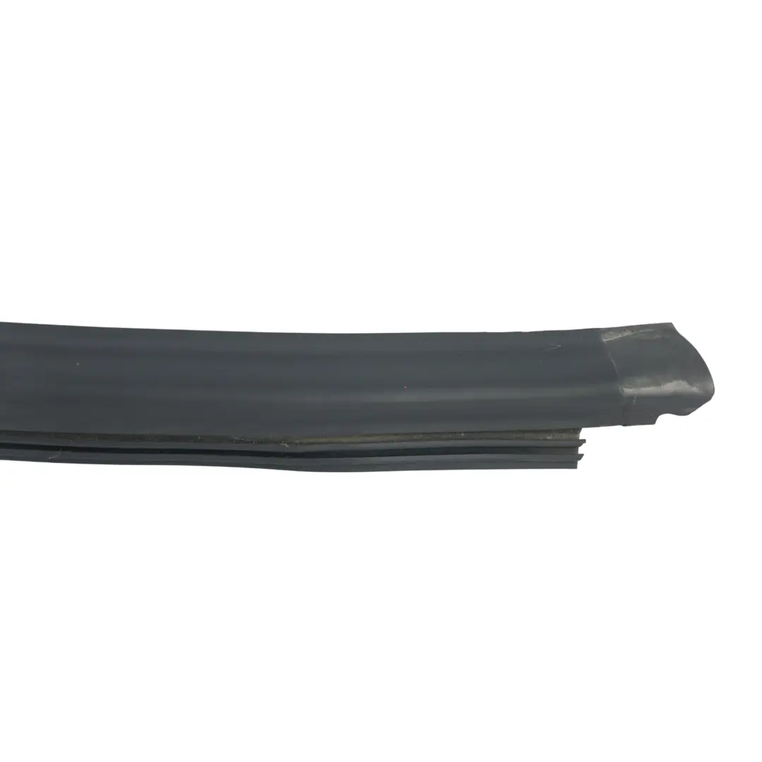Junta Exterior Pilar B Elevalunas Derecho para Volkswagen Golf Mk7 con número de pieza 5G3868472C Volkswagen Golf Mk7 Junta Exterior Pilar B Elevalunas Derecho - SKU 5G3868472C - Número de pieza 5G3868472C