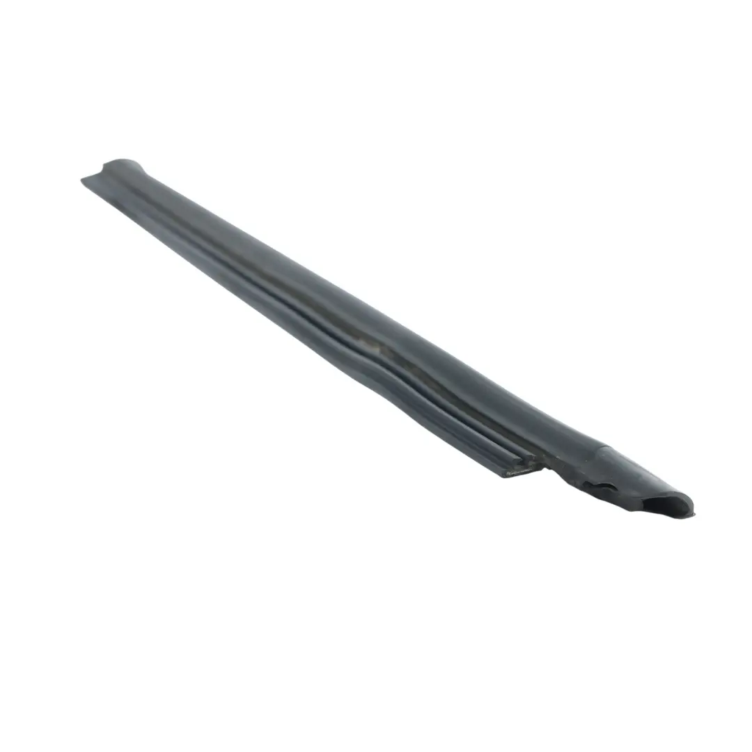 B-Pillar Outer Seal Window Lifter Right O/S to Volkswagen Golf Mk7 with Part number 5G3868472C Volkswagen Golf Mk7 B-Pillar Outer Seal Window Lifter Right O/S - SKU 5G3868472C - Part number 5G3868472C