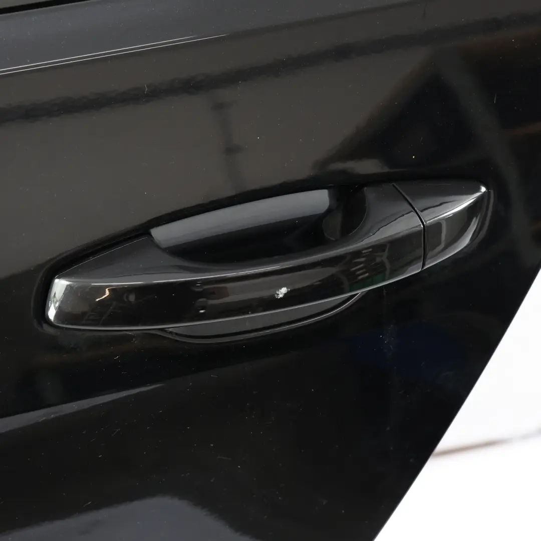 Tür Hinten Links Tiefschwarz Perleffekt C9X für Volkswagen VW Golf Mk7 mit Teilenummer 5G4833055AC Volkswagen VW Golf Mk7 Tür Hinten Links Tiefschwarz Perleffekt C9X - SKU 5G4833055AC-DBL - Teilenummer 5G4833055AC