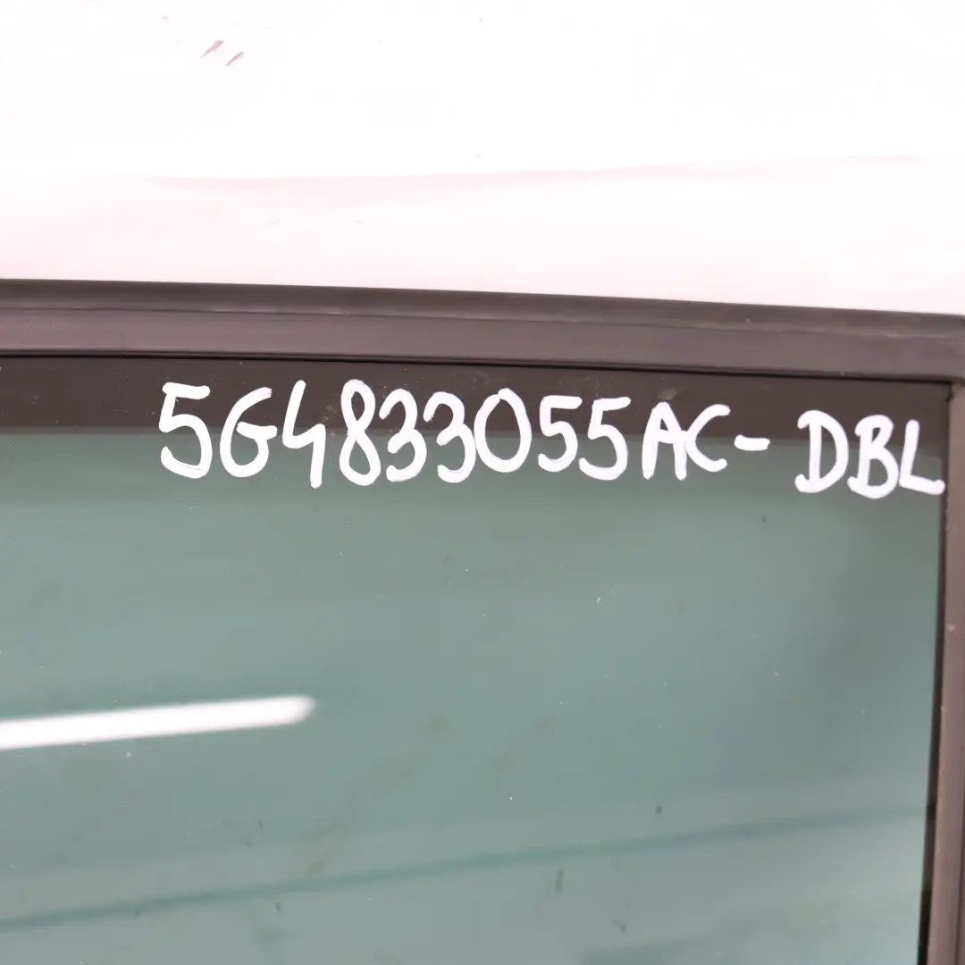 Tür Hinten Links Tiefschwarz Perleffekt C9X für Volkswagen VW Golf Mk7 mit Teilenummer 5G4833055AC Volkswagen VW Golf Mk7 Tür Hinten Links Tiefschwarz Perleffekt C9X - SKU 5G4833055AC-DBL - Teilenummer 5G4833055AC