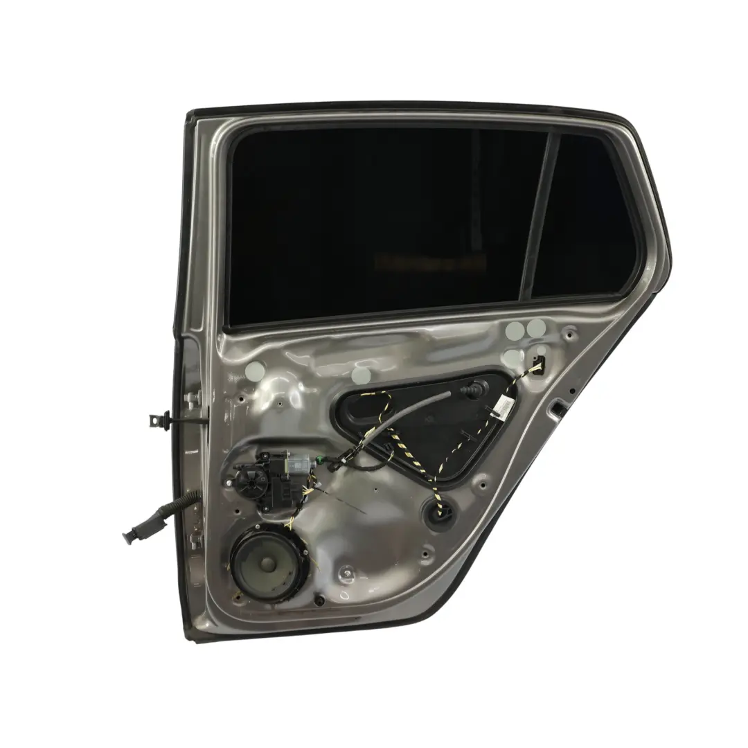 Arrière Droite Gris Limestone Métallisé A7N pour Volkswagen Golf Mk7 Porte à propos du numéro de pièce 5G4833056AC Volkswagen Golf Mk7 Porte Arrière Droite Gris Limestone Métallisé A7N - SKU 5G4833056AC-LIM - Numéro de pièce 5G4833056AC