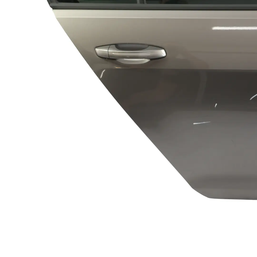 Arrière Droite Gris Limestone Métallisé A7N pour Volkswagen Golf Mk7 Porte à propos du numéro de pièce 5G4833056AC Volkswagen Golf Mk7 Porte Arrière Droite Gris Limestone Métallisé A7N - SKU 5G4833056AC-LIM - Numéro de pièce 5G4833056AC