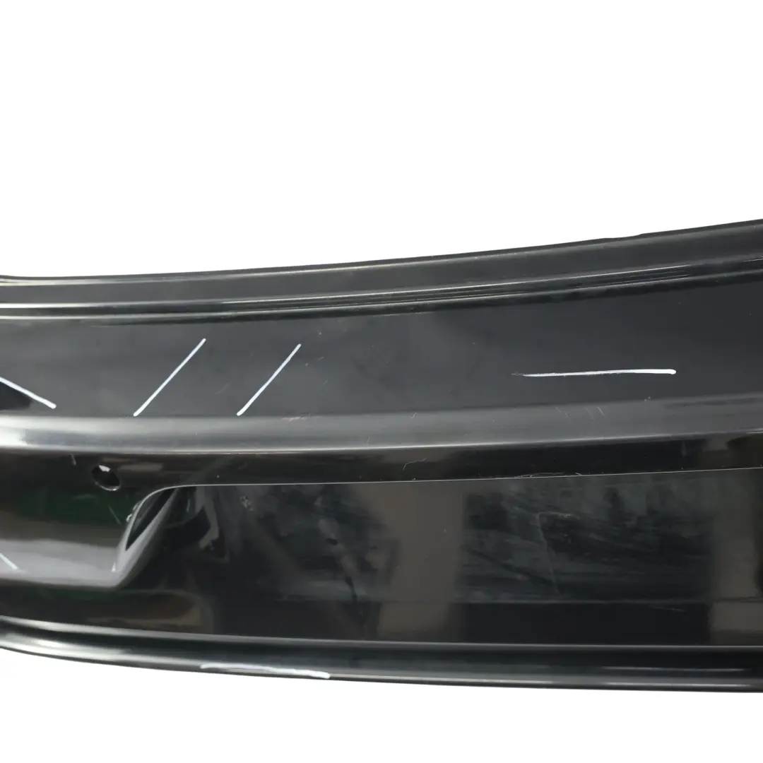 Zderzak Tylny Deep Black Czarny - C9X do Volkswagen Golf Mk7 R o numerze 5G6807421E Volkswagen Golf Mk7 R Zderzak Tylny Deep Black Czarny - C9X - SKU 5G6807421E-DBL - Numer Części 5G6807421E