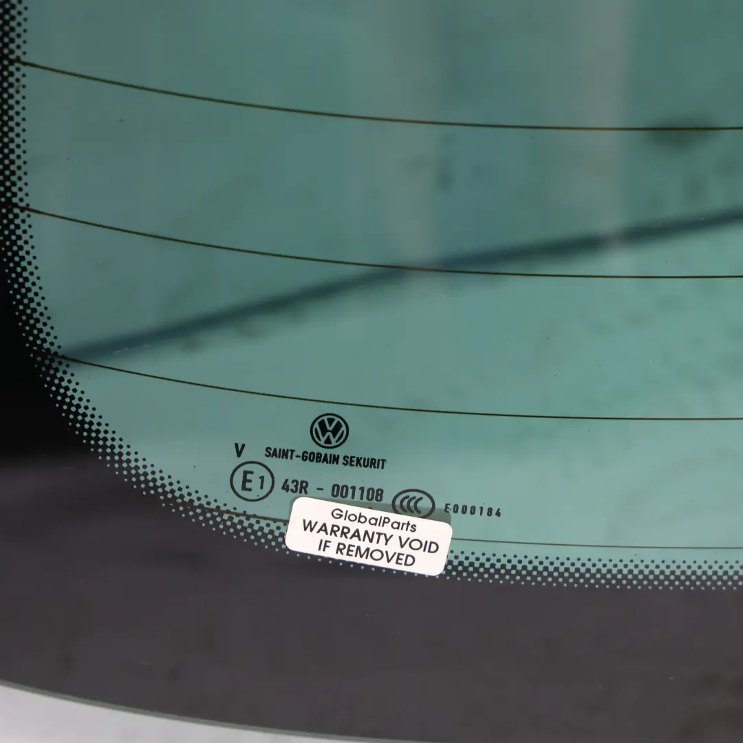 Szyba Tylna Przyciemniana do Volkswagen Golf Mk7 o numerze 5G6845051R Volkswagen Golf Mk7 Szyba Tylna Przyciemniana - SKU 5G6845051R - Numer Części 5G6845051R