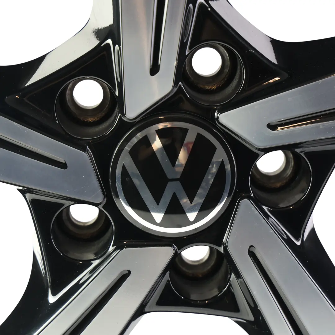 Mk8 Jante Alliage Argent/Noir 18" 7,5J ET51 5/112 5H0601025 pour Volkswagen Golf à propos du numéro de pièce 5H0601025Q Volkswagen Golf Mk8 Jante Alliage Argent/Noir 18" 7,5J ET51 5/112 5H0601025 - SKU 5H0601025Q-1 - Numéro de pièce 5H0601025Q