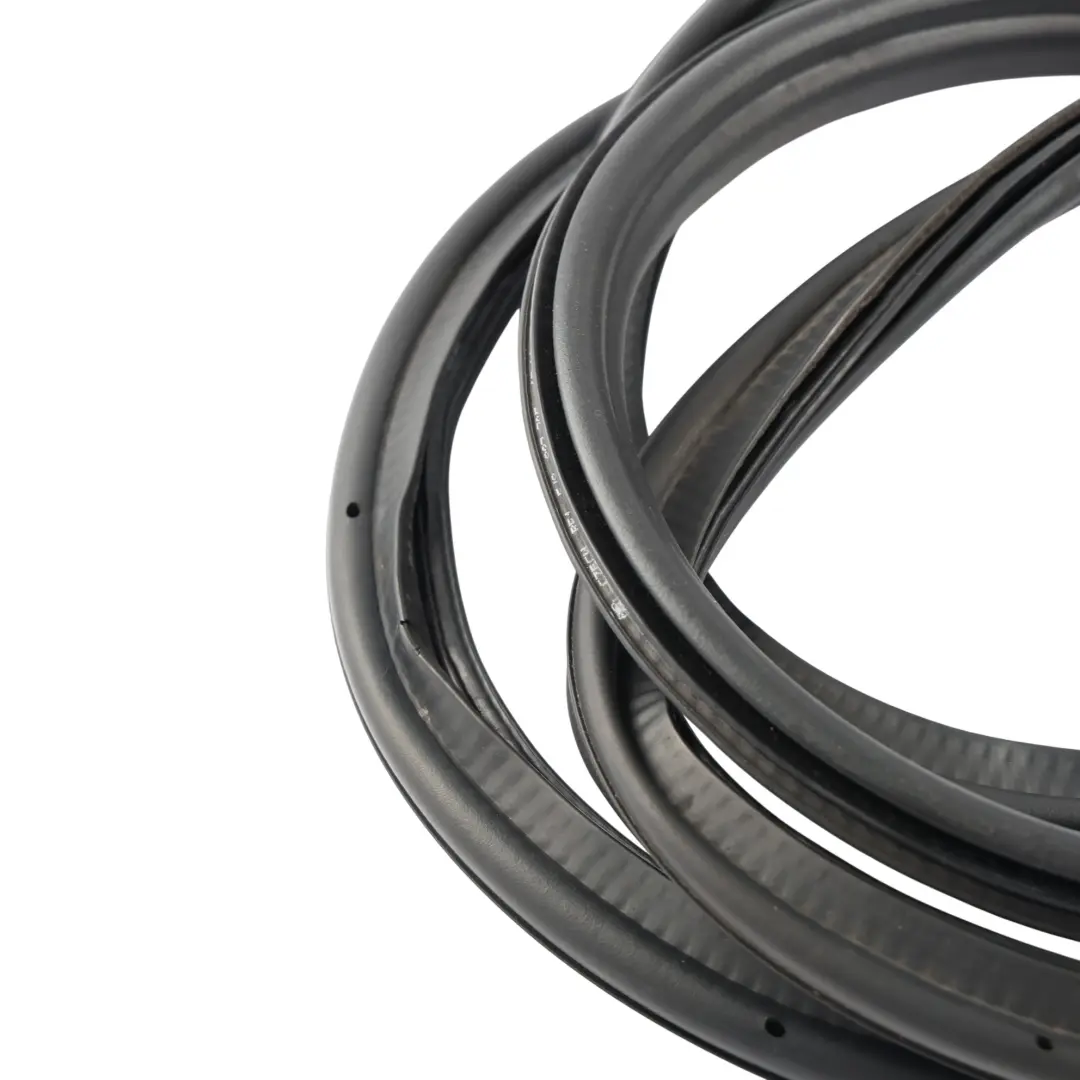 Boot Rear Gasket Seal Rubber to Skoda Fabia RS 5J Tailgate with Part number 5J9827705A Skoda Fabia RS 5J Tailgate Boot Rear Gasket Seal Rubber - SKU 5J9827705A - Part number 5J9827705A