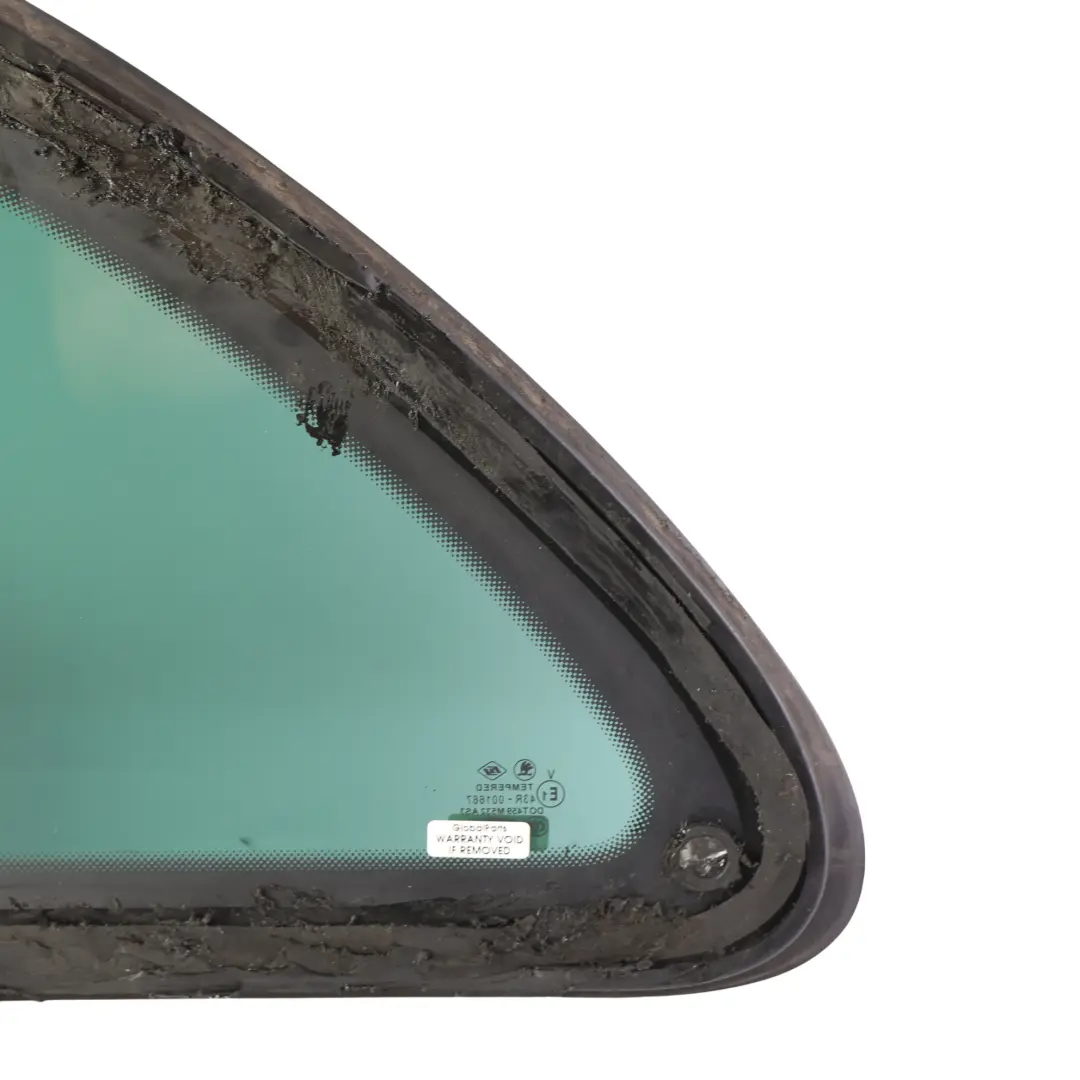 Skoda Fabia Rs 5j Rear Quarter Light Window Glass Right O/S Tinted - SKU 5J9845298L - Part number 5J9845298L