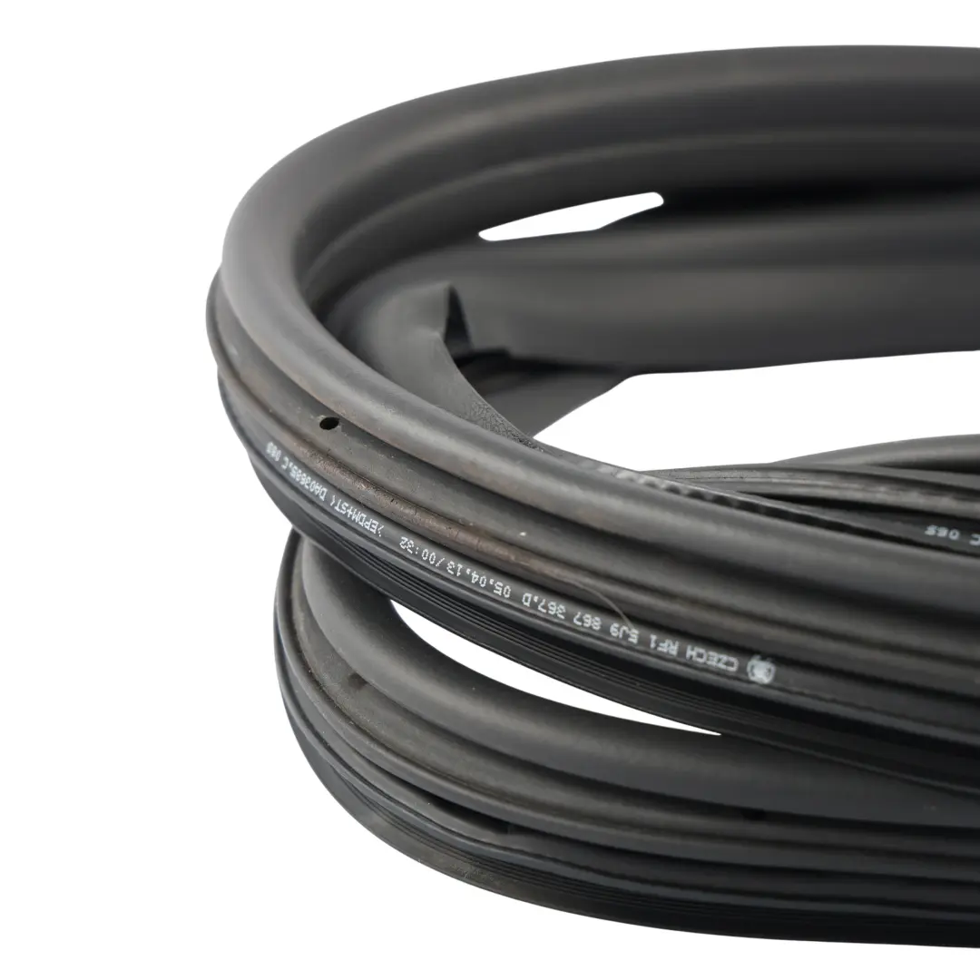 Skoda Fabia RS 5J MK2 Rear Door Inner Rubber Seal Left Right N/O/S - SKU 5J9867367D - Part number 5J9867367D