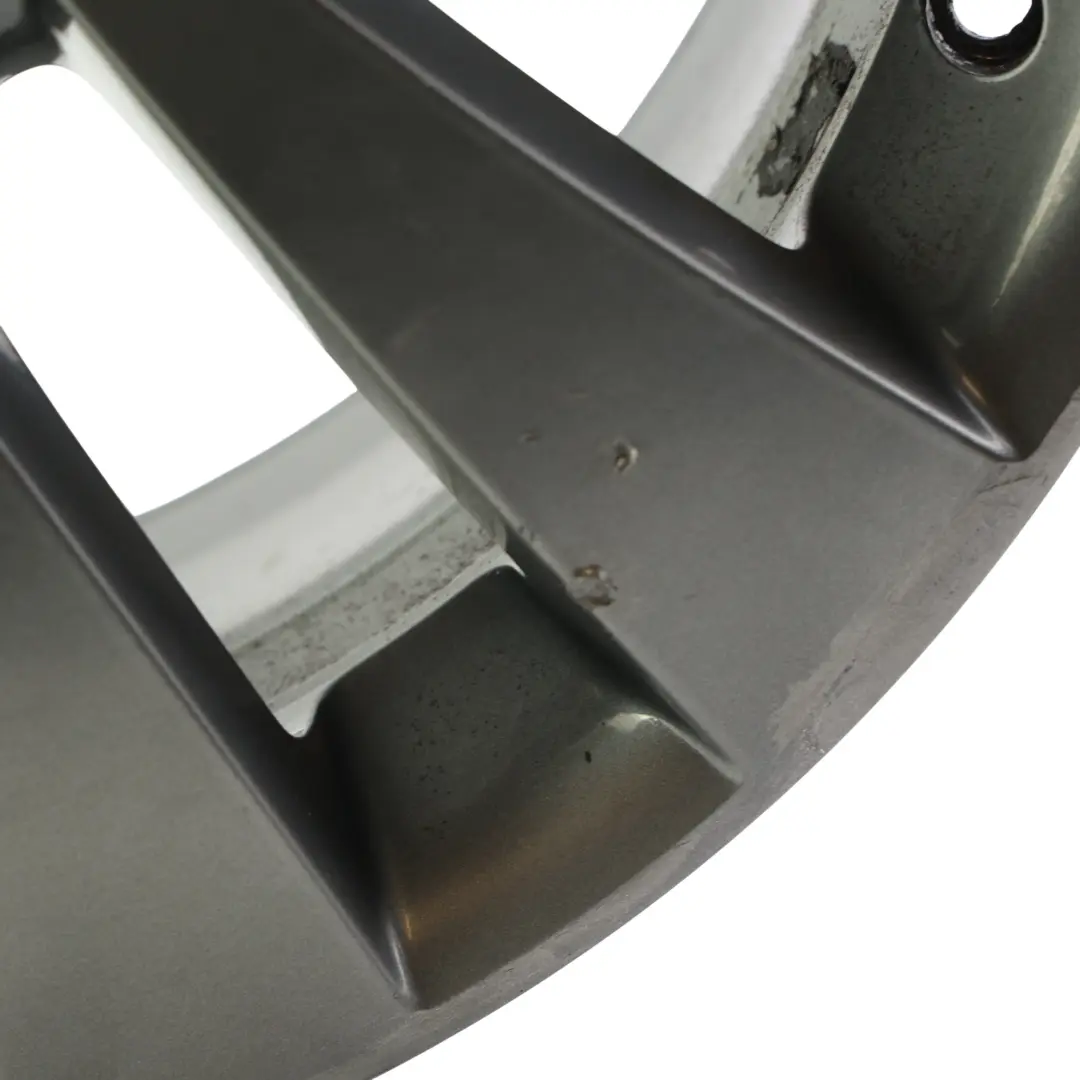 5K Czarna Felga Aluminiowa 17" 7J ET54 5x112 do Volkswagen Golf GTD o numerze 5K0601025R Volkswagen Golf GTD 5K Czarna Felga Aluminiowa 17" 7J ET54 5x112 - SKU 5K0601025R-1 - Numer Części 5K0601025R