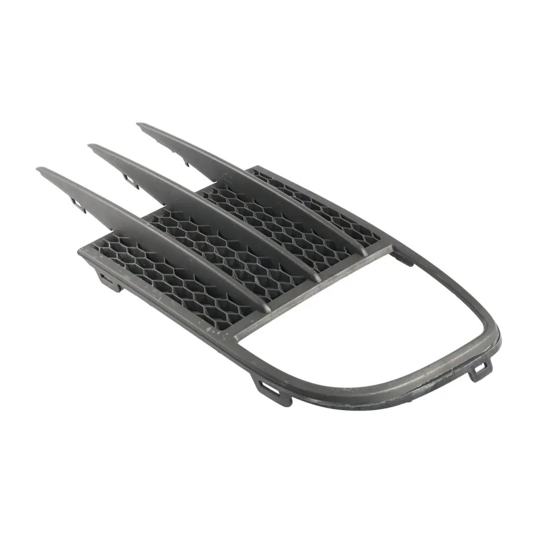 Volkswagen Golf GTD 5K Grille Inférieure Antibrouillard Avant Gauche - SKU 5K0853665C-1 - Numéro de pièce 5K0853665C