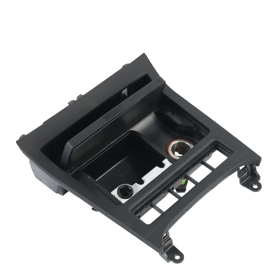 Volkswagen Golf GTD 5K Console Centrale Posacenere Presa 12V - SKU 5K0863475A - Numero di parte 5K0863475A