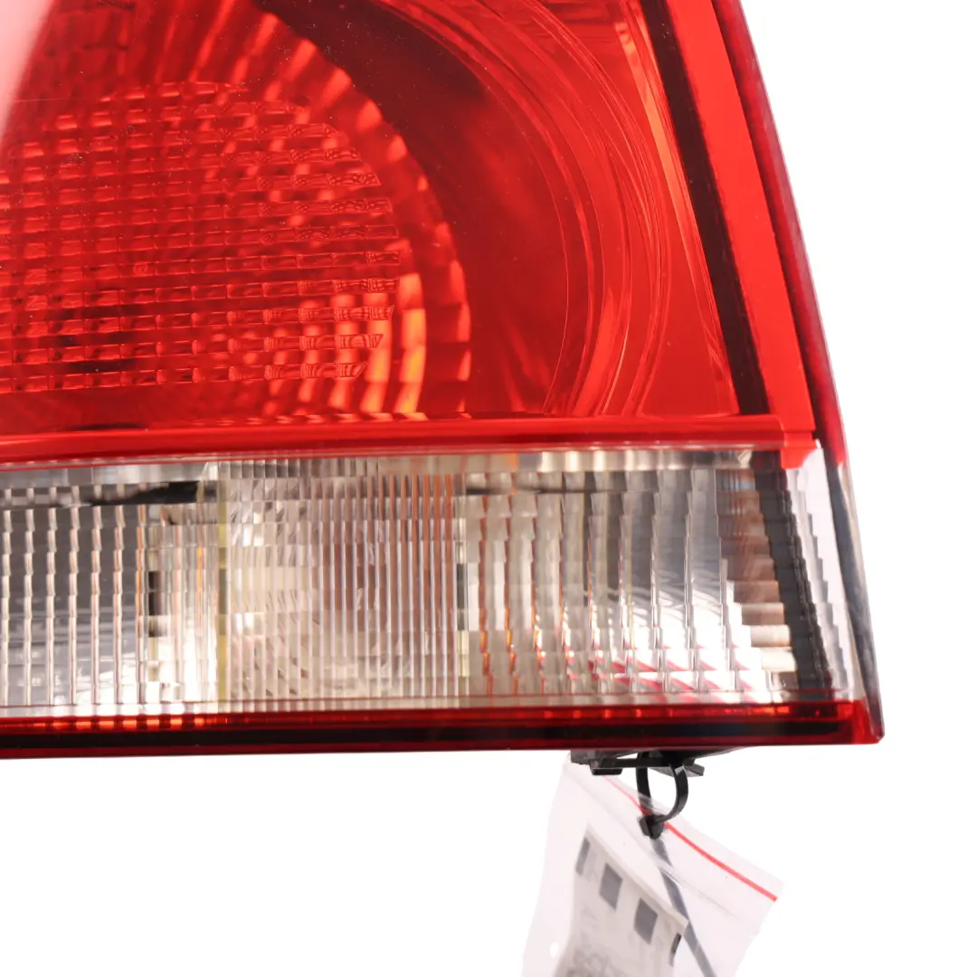 MK6 5K Feu Arrière Hayon Extérieur Gauche pour Volkswagen Golf à propos du numéro de pièce 5K0945095N Volkswagen Golf MK6 5K Feu Arrière Hayon Extérieur Gauche - SKU 5K0945095N - Numéro de pièce 5K0945095N