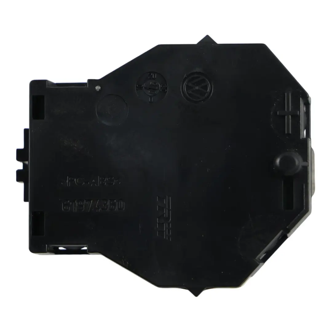 Multifunction Steering Wheel Module Control Unit to Volkswagen Tiguan 5N with Part number 5K0959542C Volkswagen Tiguan 5N Multifunction Steering Wheel Module Control Unit - SKU 5K0959542C - Part number 5K0959542C