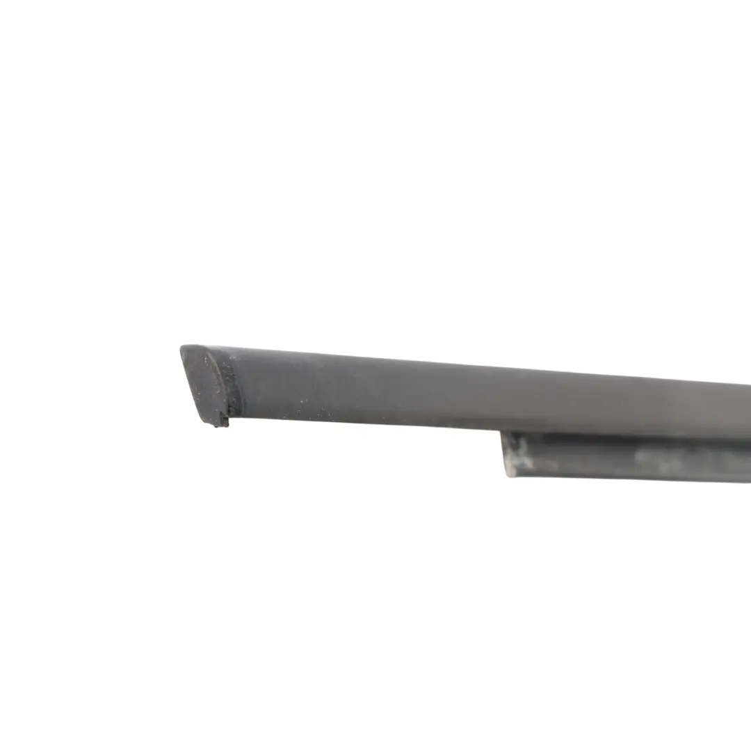 Volkswagen Golf Mk6 Window Aperture Seal Outer Front Right O/S - SKU 5K4837478D-1 - Part number 5K4837478D