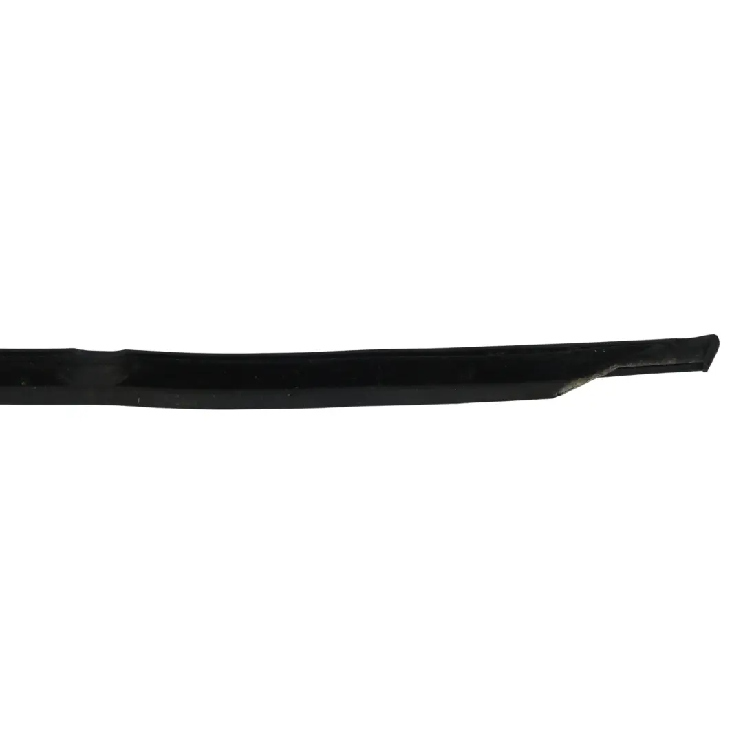 MK6 Guarnizione Finestrino Posteriore Destro per Volkswagen Golf con numero di parte 5K6839478D Volkswagen Golf MK6 Guarnizione Finestrino Posteriore Destro - SKU 5K6839478D - Numero di parte 5K6839478D