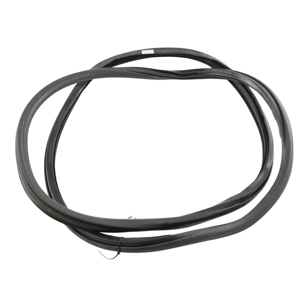 MK6 Türdichtung Hinten Gummi Links Rechts für Volkswagen Golf mit Teilenummer 5K6867913 Volkswagen Golf MK6 Türdichtung Hinten Gummi Links Rechts - SKU 5K6867913 - Teilenummer 5K6867913