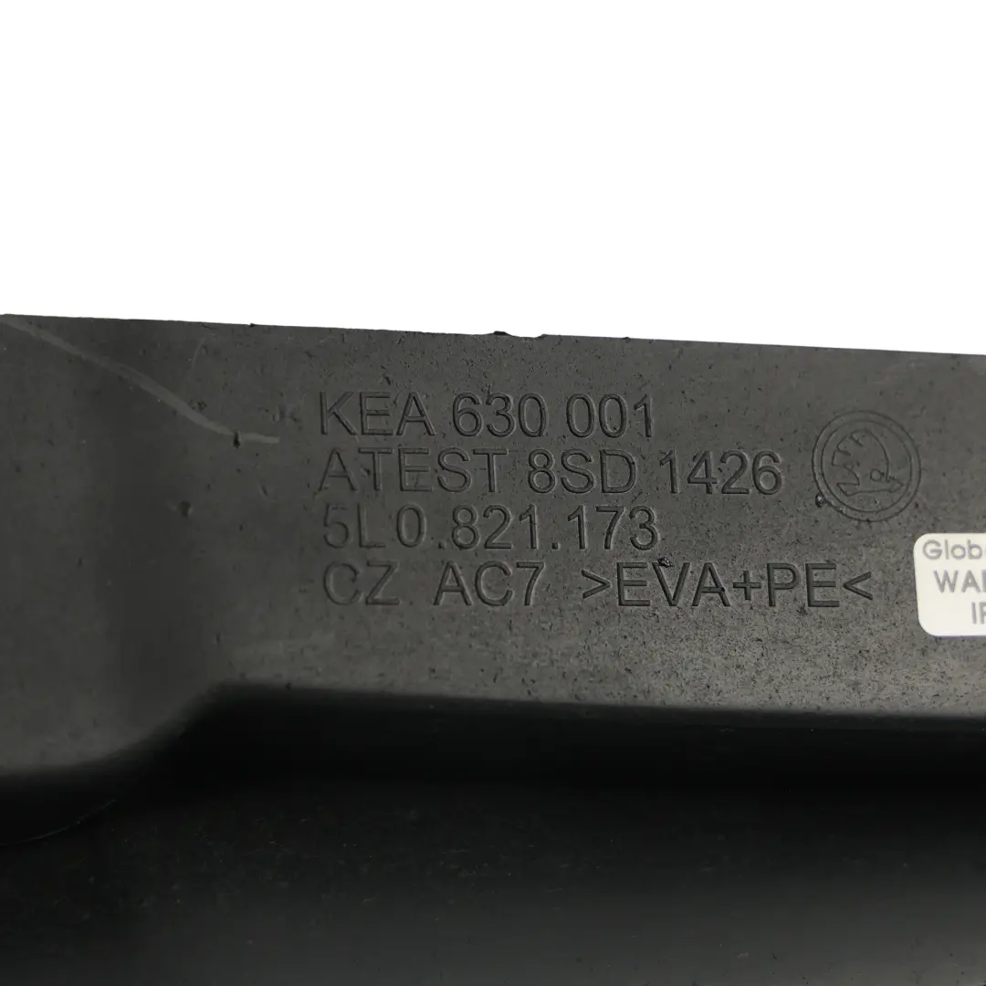 Schmutzfänger Halterung Blende Vorne Links für Skoda Yeti 5L mit Teilenummer 5L0821173 Skoda Yeti 5L Schmutzfänger Halterung Blende Vorne Links - SKU 5L0821173 - Teilenummer 5L0821173