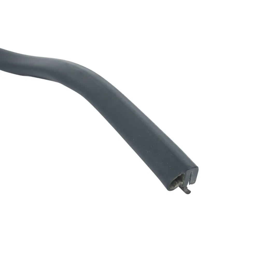 Guarnizione Coperchio Motore Anteriore Striscia Gomma per Skoda Yeti 5L con numero di parte 5L0823723 Skoda Yeti 5L Guarnizione Coperchio Motore Anteriore Striscia Gomma - SKU 5L0823723 - Numero di parte 5L0823723
