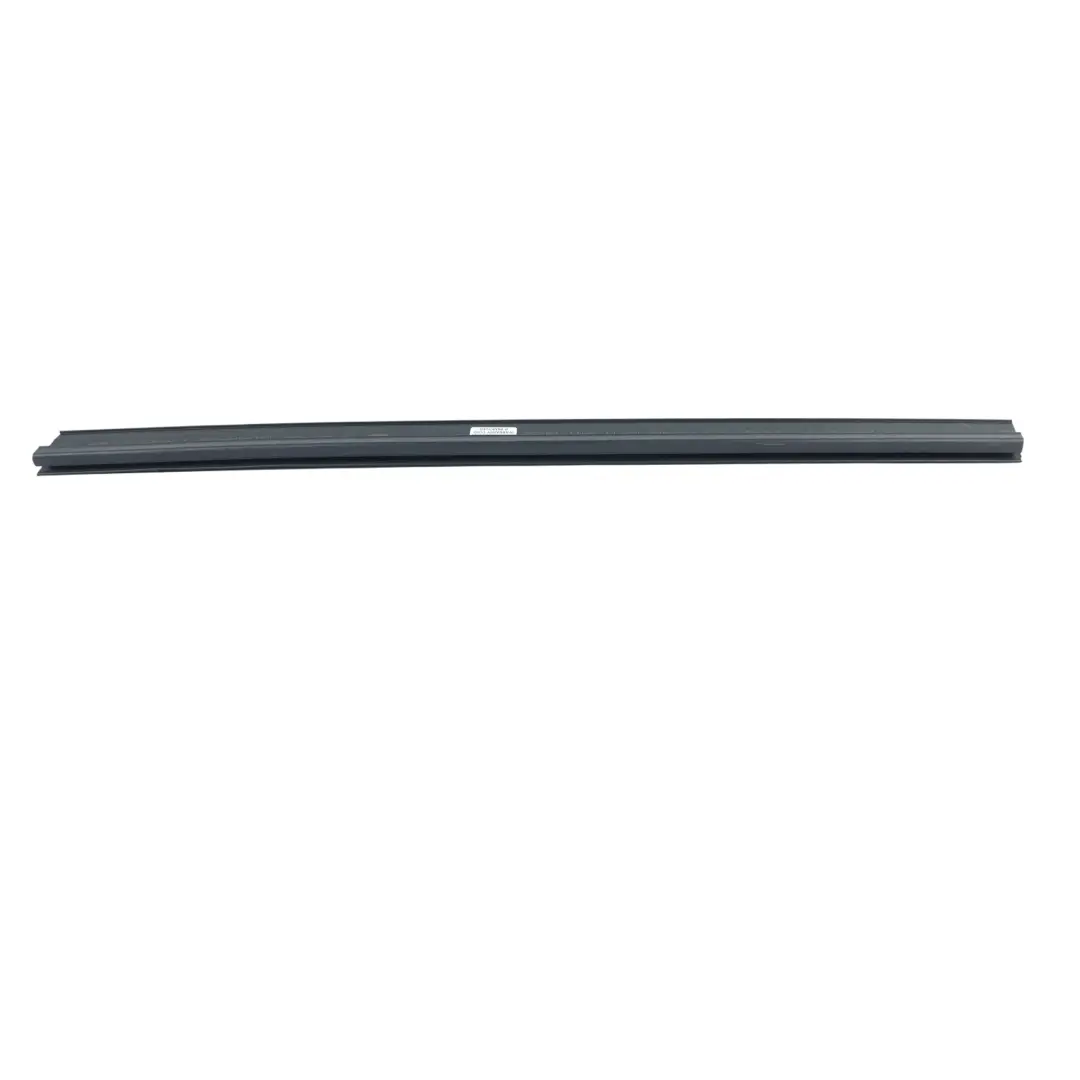 Guarnizione Gomma Finestrino Posteriore Interno Destro per Skoda Yeti 5L con numero di parte 5L0839480 Skoda Yeti 5L Guarnizione Gomma Finestrino Posteriore Interno Destro - SKU 5L0839480 - Numero di parte 5L0839480