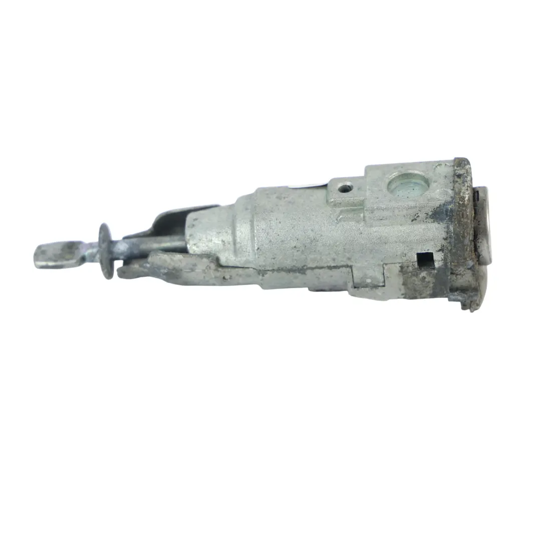 Skoda Yeti 5L Cylindre Serrure Porte Boîtier Insert Droit - SKU 5L0898168 - Numéro de pièce 5L0898168
