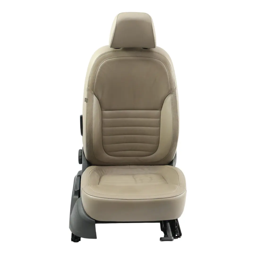Sedile Anteriore Riscaldato Interno Sinistro Pelle Beige per Skoda Yeti 5L con numero di parte 5L6881021H Skoda Yeti 5L Sedile Anteriore Riscaldato Interno Sinistro Pelle Beige - SKU 5L6881021H - Numero di parte 5L6881021H