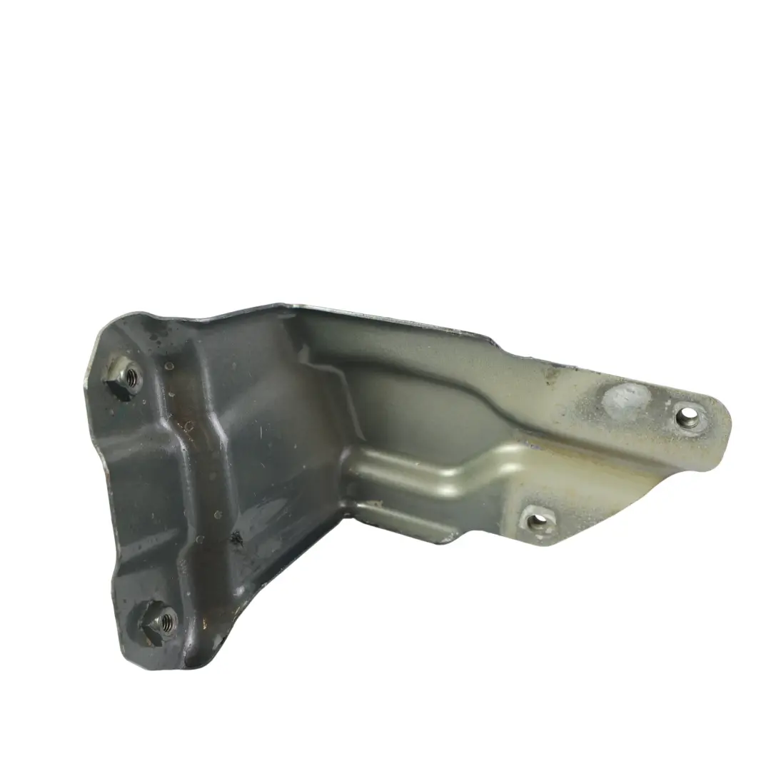Volkswagen Golf Plus 5M Wing Bracket Front Right O/S - SKU 5M0821136 - Part number 5M0821136