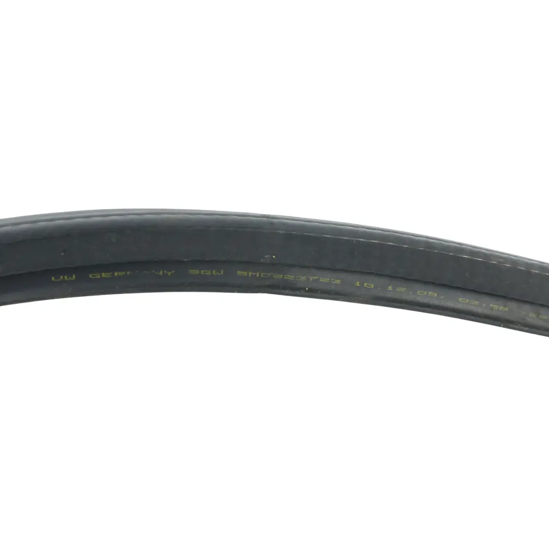 5M Gumowa Uszczelka Podszybia do Volkswagen Golf Plus o numerze 5M0823723 Volkswagen Golf Plus 5M Gumowa Uszczelka Podszybia - SKU 5M0823723 - Numer Części 5M0823723