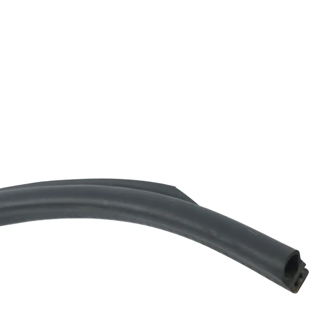 Volkswagen Golf Plus 5M Bonnet Scuttle Panel Bulkhead Rubber Seal - SKU 5M0823723 - Part number 5M0823723