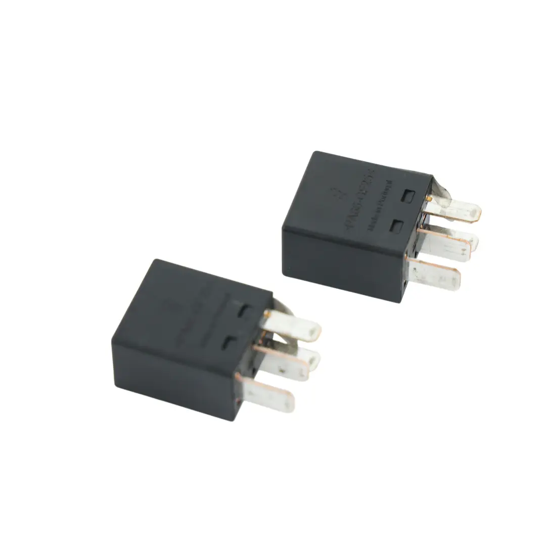 Mk8 Przekaźnik 4-Pin Czarny 12V 20A SET X2 do Ford Transit o numerze 5M5T-14B192-AA Ford Transit Mk8 Przekaźnik 4-Pin Czarny 12V 20A SET X2 - SKU 5M5T-14B192-AA-1 - Numer Części 5M5T-14B192-AA