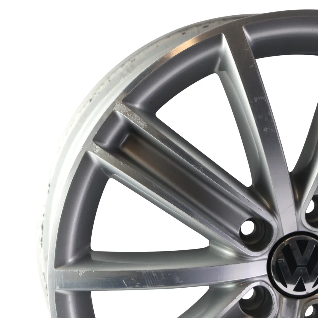 Felga Aluminiowa Srebrna 18" ET43 7J New York do Volkswagen VW Tiguan 5N o numerze 5N0601025AF Volkswagen VW Tiguan 5N Felga Aluminiowa Srebrna 18" ET43 7J New York - SKU 5N0601025AF-2 - Numer Części 5N0601025AF
