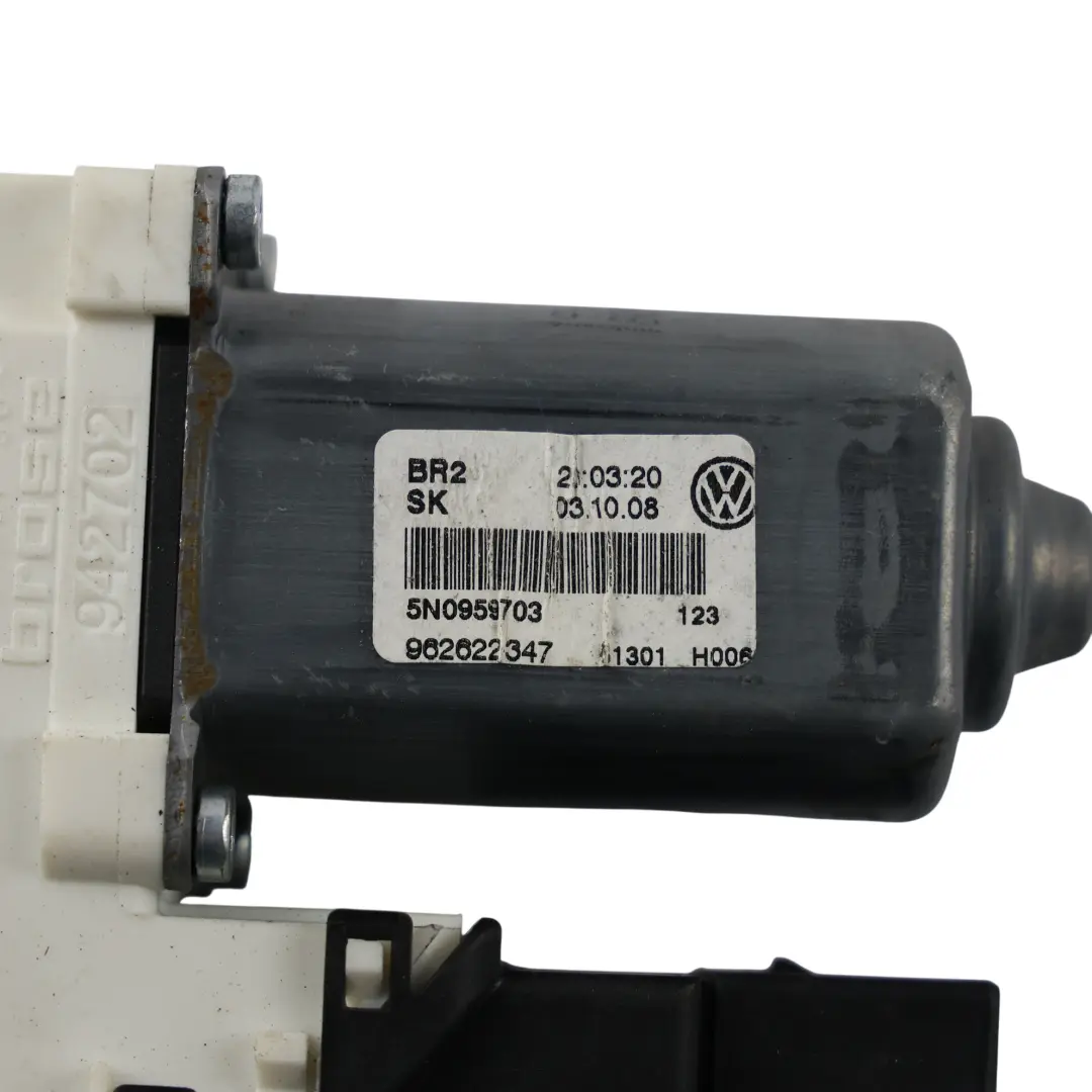 Fensterhebermotor Hinten Links für Volkswagen Tiguan 5N mit Teilenummer 5N0959703 Volkswagen Tiguan 5N Fensterhebermotor Hinten Links - SKU 5N0959703 - Teilenummer 5N0959703