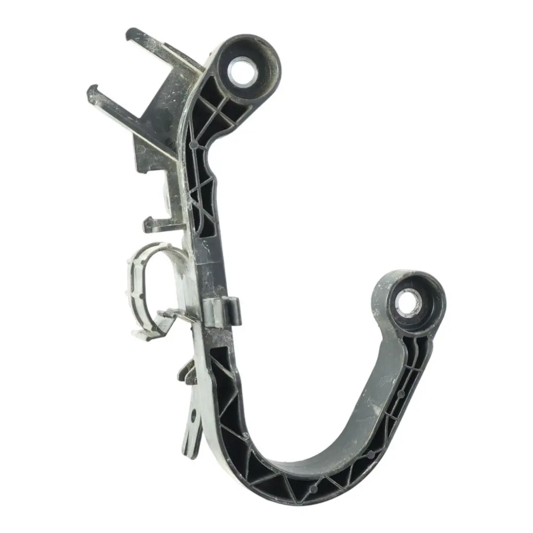 Piastra Fissaggio Supporto Motorino Avviamento per Volkswagen Tiguan 5N con numero di parte 5N0971858E Volkswagen Tiguan 5N Piastra Fissaggio Supporto Motorino Avviamento - SKU 5N0971858E - Numero di parte 5N0971858E