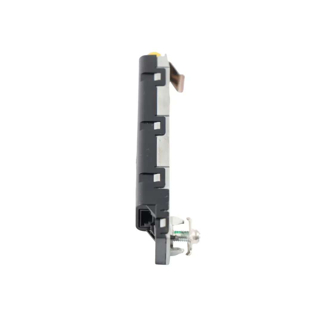 Volkswagen Tiguan Mk2 Tailgate Antenna Amplifier Right O/S - SKU 5NA035577 - Part number 5NA035577