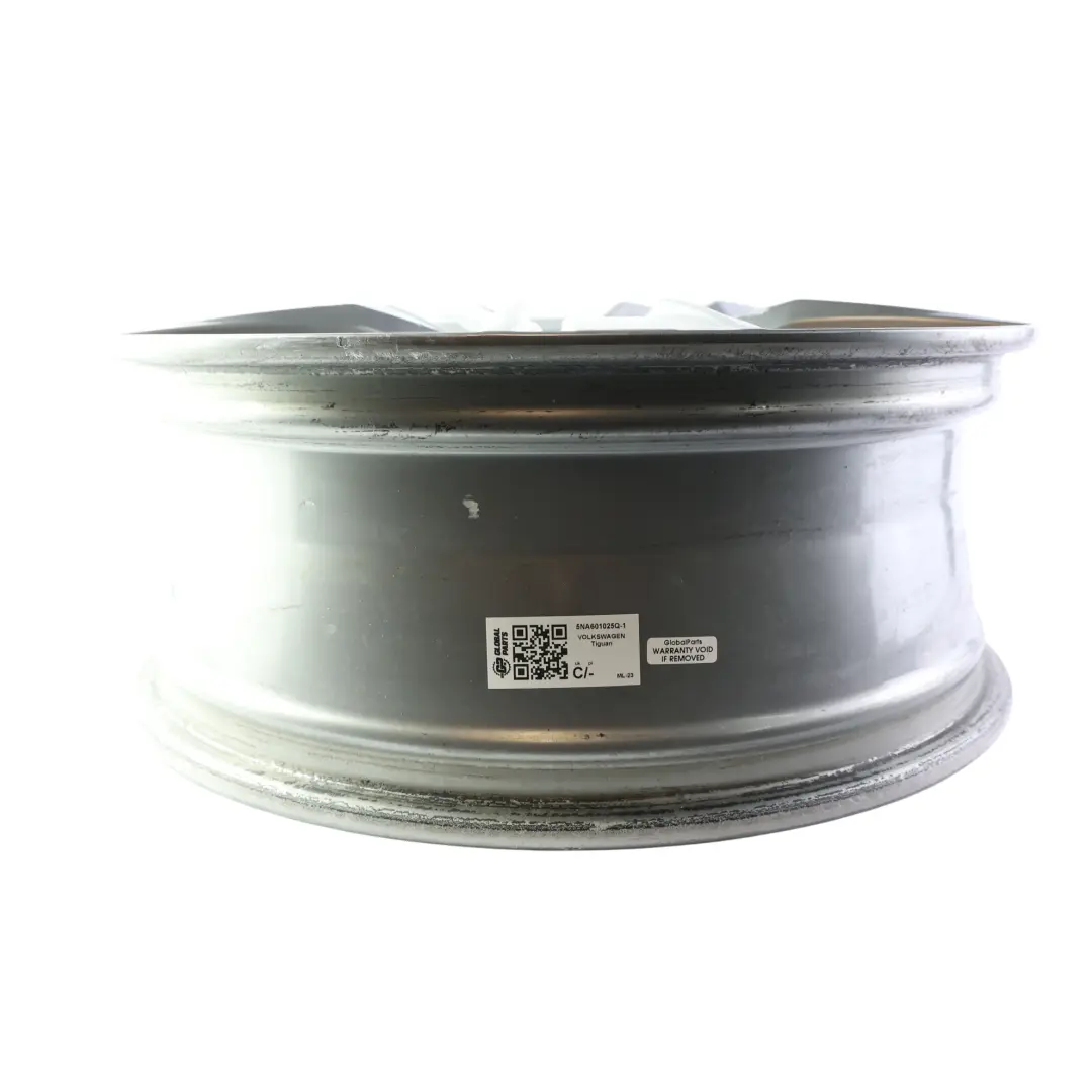 Jante Alliage Grise 19'' 7J ET:43 5x112 pour Volkswagen Tiguan AD1 à propos du numéro de pièce 5NA601025Q Volkswagen Tiguan AD1 Jante Alliage Grise 19'' 7J ET:43 5x112 - SKU 5NA601025Q-1 - Numéro de pièce 5NA601025Q