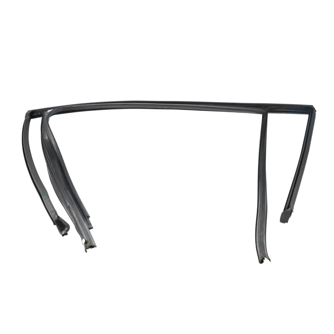 MK2 Türfenster Führungsdichtung Hinten Rechts für Volkswagen Tiguan mit Teilenummer 5NA839432G Volkswagen Tiguan MK2 Türfenster Führungsdichtung Hinten Rechts - SKU 5NA839432G - Teilenummer 5NA839432G