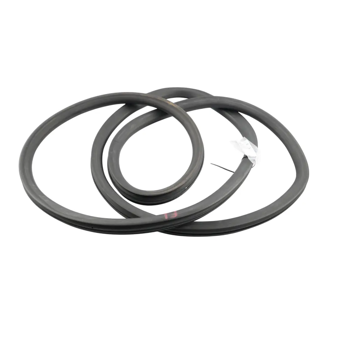 Front Door Seal Gasket Rubber Left Right N/O/S Side to Seat Altea with Part number 5P0867365G Seat Altea Front Door Seal Gasket Rubber Left Right N/O/S Side - SKU 5P0867365G - Part number 5P0867365G