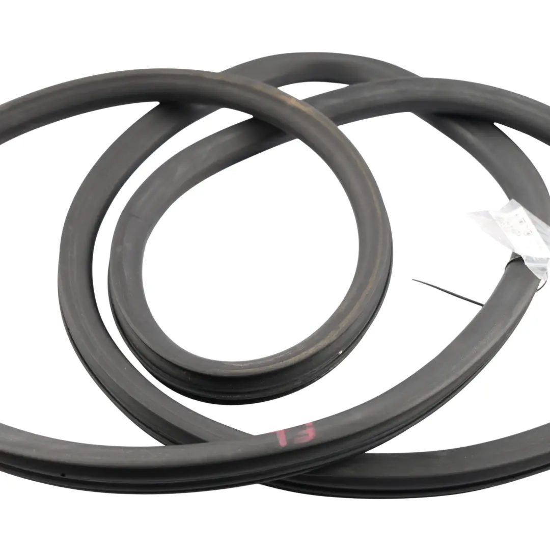 Front Door Seal Gasket Rubber Left Right N/O/S Side to Seat Altea with Part number 5P0867365G Seat Altea Front Door Seal Gasket Rubber Left Right N/O/S Side - SKU 5P0867365G - Part number 5P0867365G