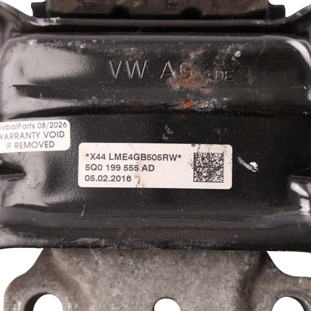 Poduszka Silnika Lewa 2.0 TFSI Benzyna do Volkswagen Golf Mk7 o numerze 5Q0199555AD Volkswagen Golf Mk7 Poduszka Silnika Lewa 2.0 TFSI Benzyna - SKU 5Q0199555AD - Numer Części 5Q0199555AD