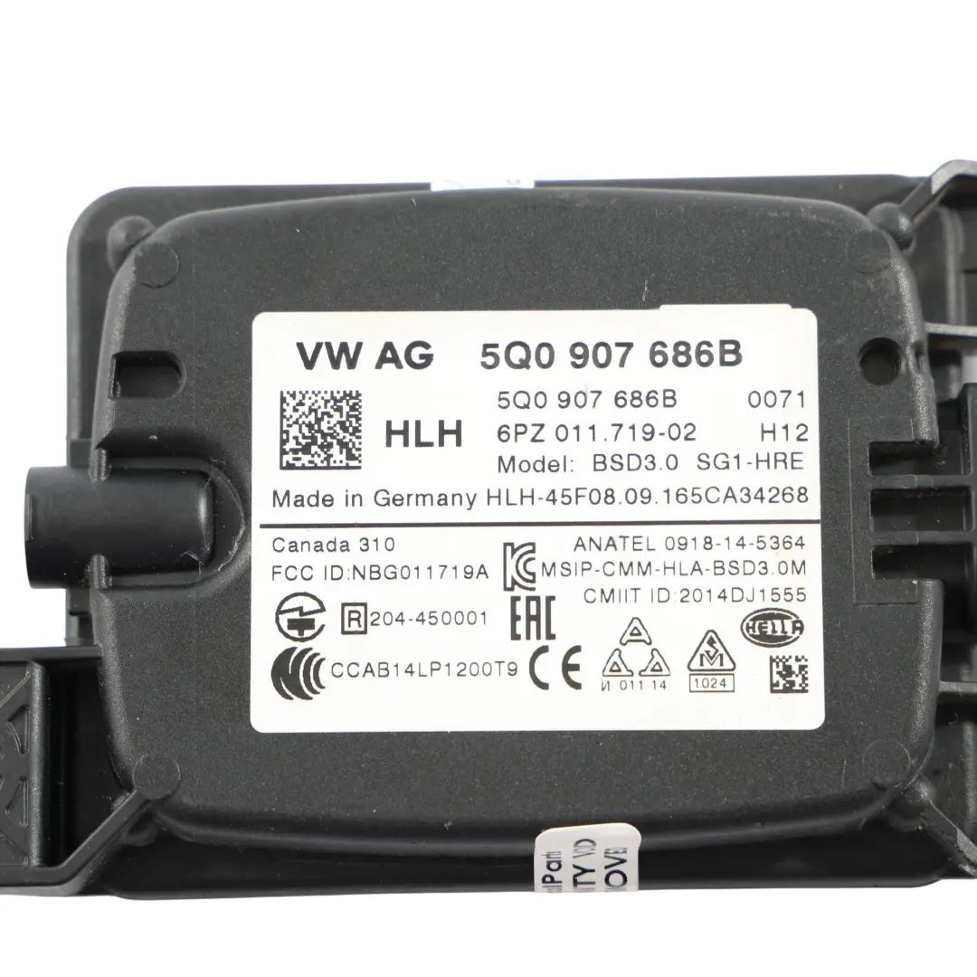5G Blind Spot Control Module Unit ECU to Volkswagen Golf R with Part number 5Q0907686B Volkswagen Golf R 5G Blind Spot Control Module Unit ECU - SKU 5Q0907686B - Part number 5Q0907686B